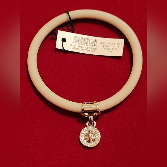 Marc By Marc Jacobs Oyster Grey Bracelet with Gold Charm - Picture 1 of 4